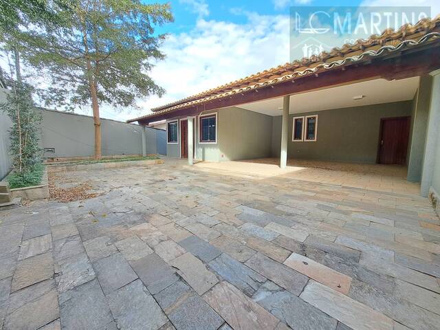 #9 - Casa para Venda em Belo Horizonte - MG
