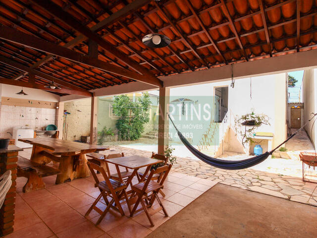 #9430P - Casa para Venda em Belo Horizonte - MG