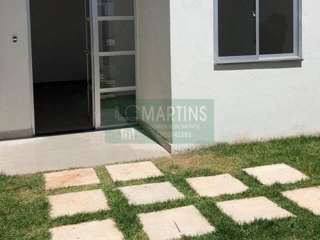 #301JU - Casa para Venda em Santa Luzia - MG